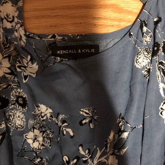 SOLD* Kendall and kylie romper - Picture 4 of 5